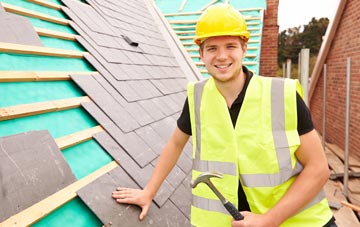 find trusted Hoxne roofers in Suffolk